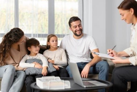 Home 3 family-therapists